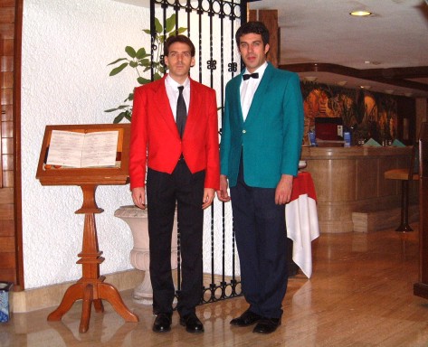  Restaurant Uniforms (Ресторан Униформа)
