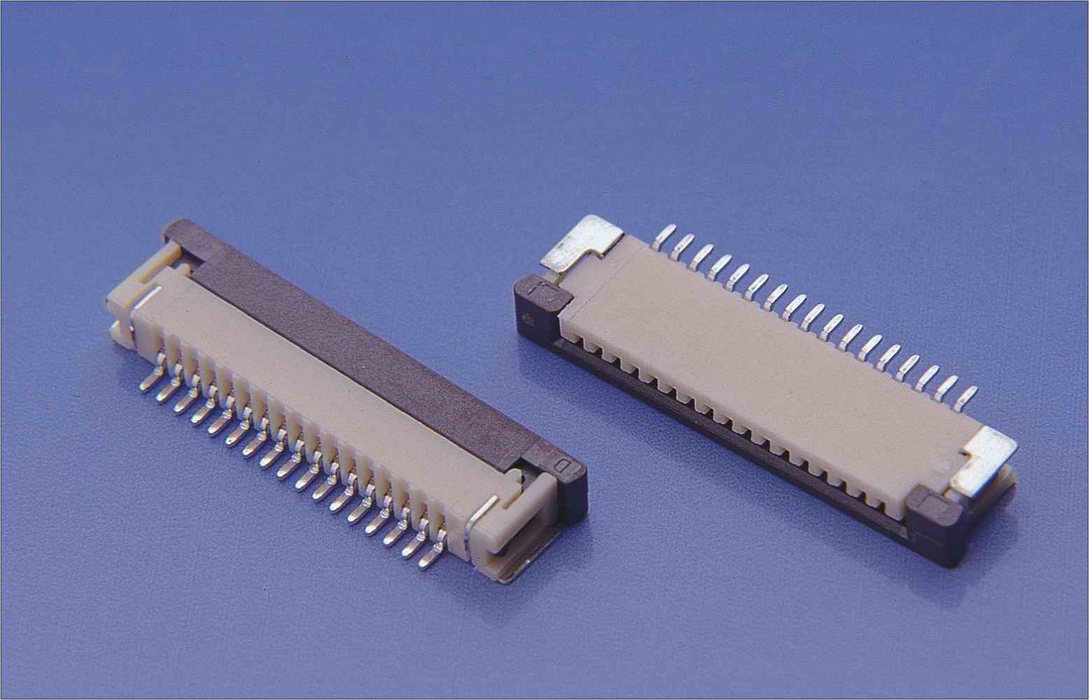  FFC / FPC Connector (FFC / FPC-Steckverbinder)