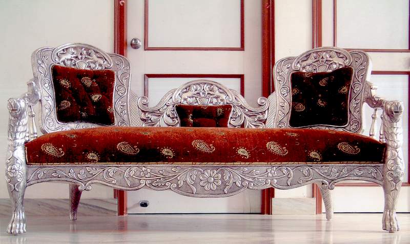  Royal Silver Furniture (Королевской серебряной мебели)