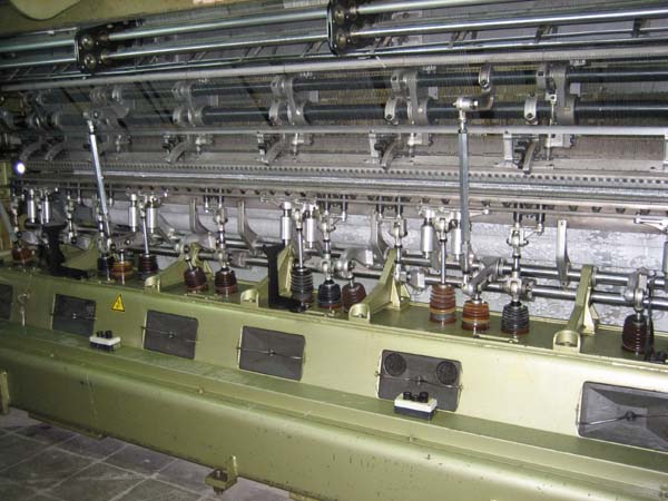  Electronic Raschel Jacquard Karl Mayer Machines ( Electronic Raschel Jacquard Karl Mayer Machines)