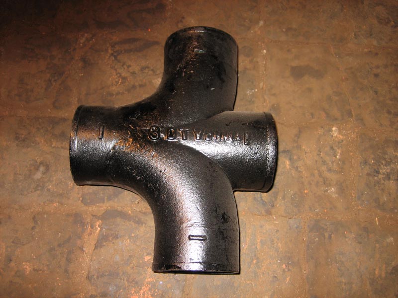  Hubless Cast Iron Pipe Fittings (Hubless tuyauterie en fonte)