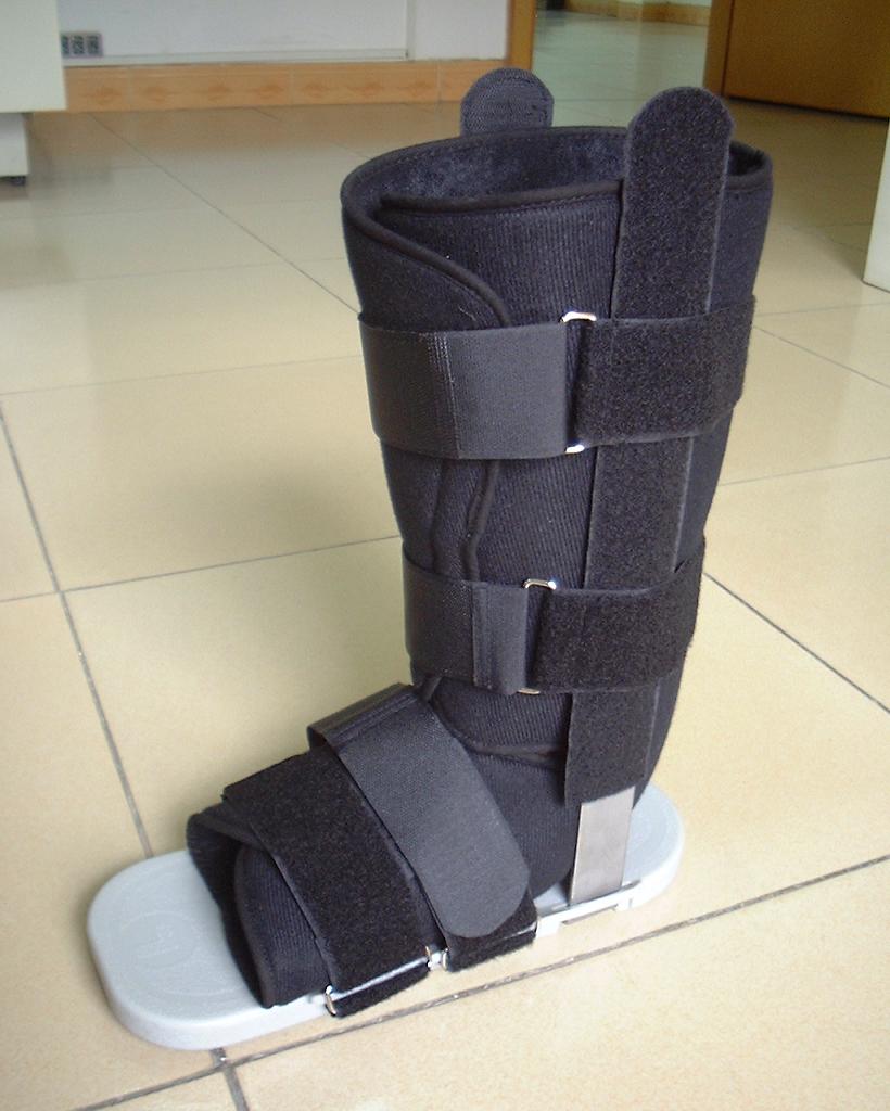  Walker Boot (Walker Boot)