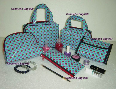  Handbags ()