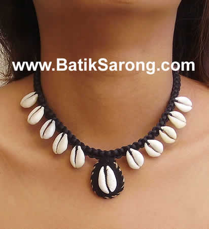  Cowry Shells Necklace (Kaurimuschel Halskette)