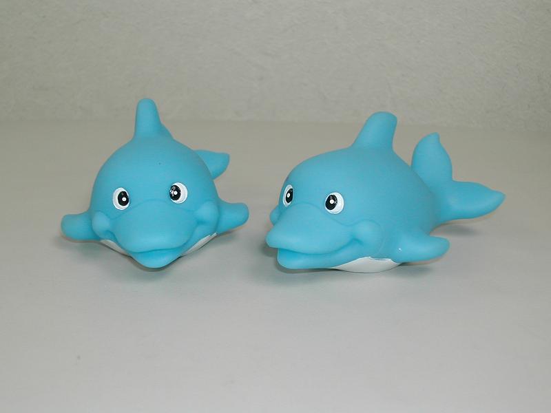  Squeaker Dolphin (Squeaker Dolphin)