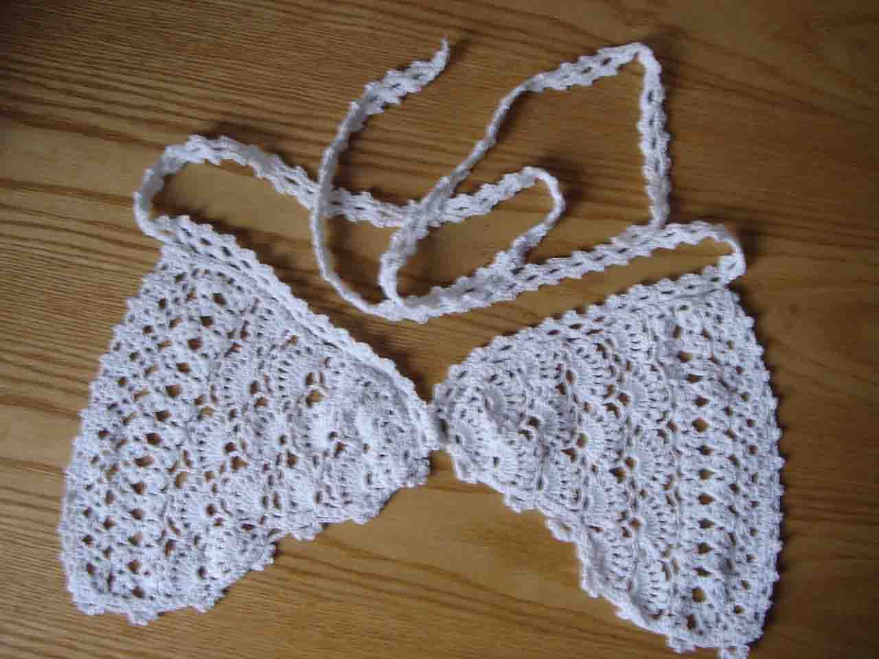  Crochet Applique ()