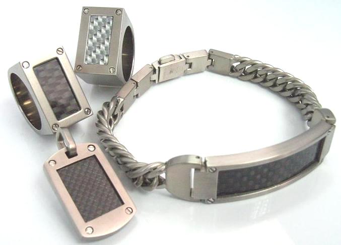  Titanium With Carbon Fiber Bracelet (Titan mit Carbon-Faser-Armband)