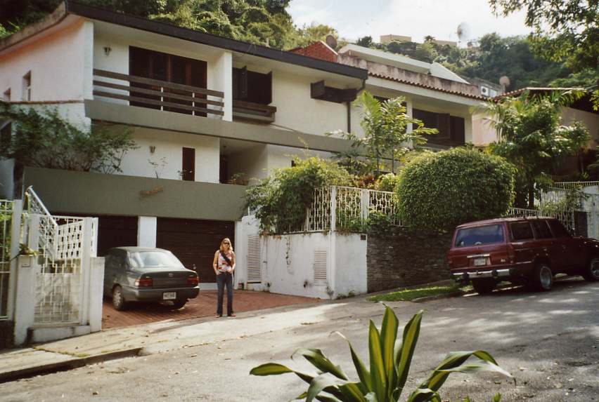  Home Villa With A Penthouse On Top (Accueil Villa avec Penthouse On Top)