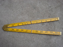 Folding Ruler (Складной метр)