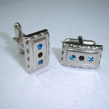  Metal Cuff Link With Stone