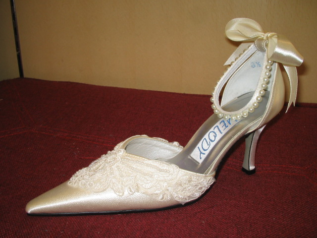  Bridal Shoes ( Bridal Shoes)