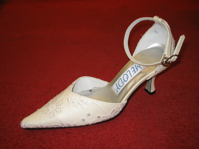  Bridal Shoes ( Bridal Shoes)