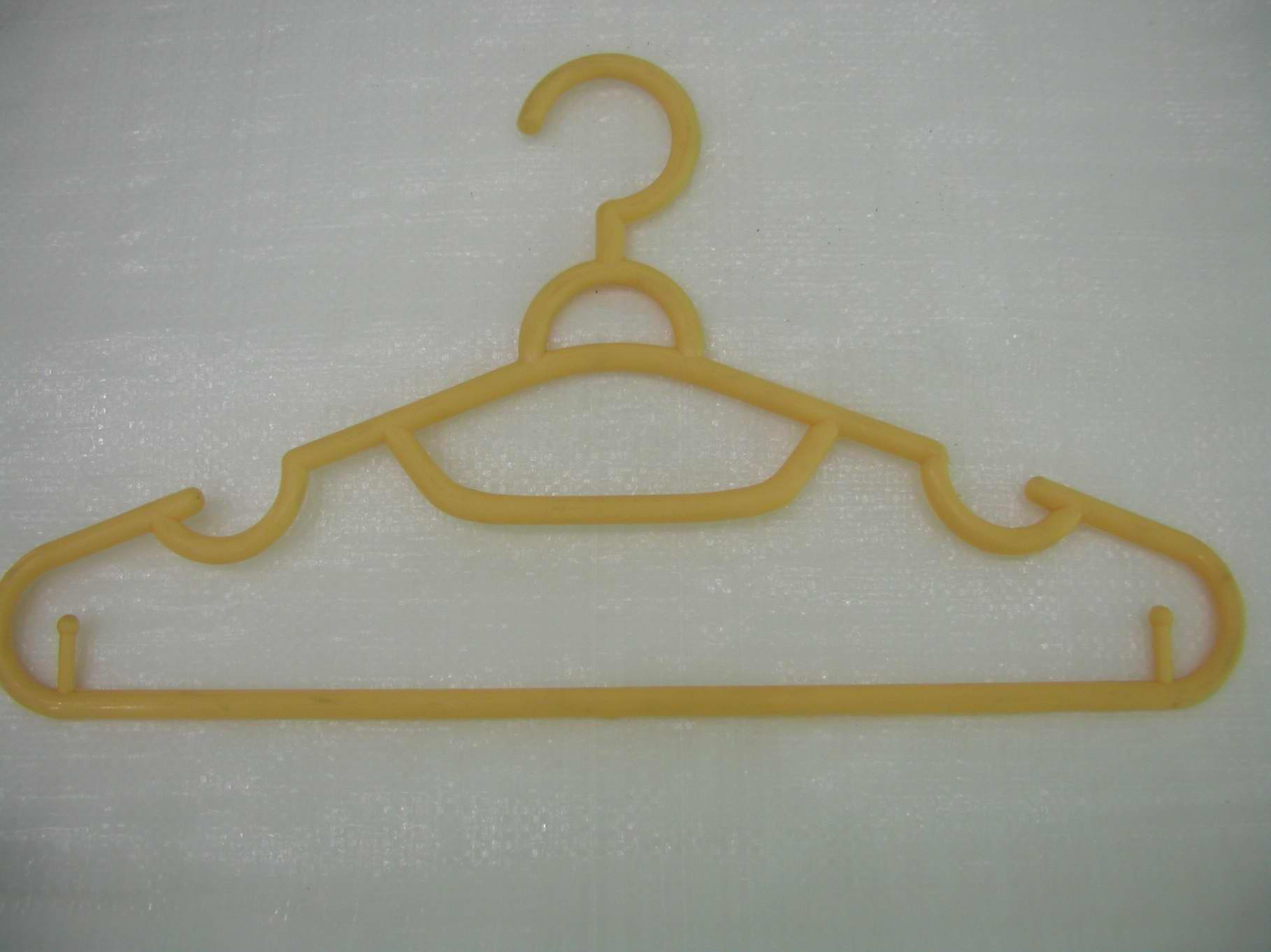  Plastic Hanger