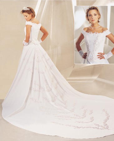  Wedding Dress