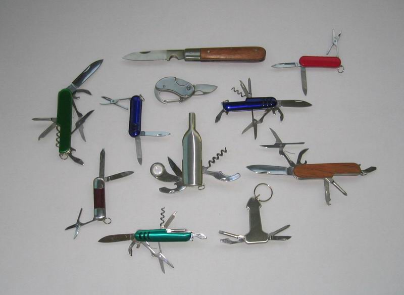  Pocket Knives And Multi Function Tools (Карманные ножи и Многофункциональность инструменты)