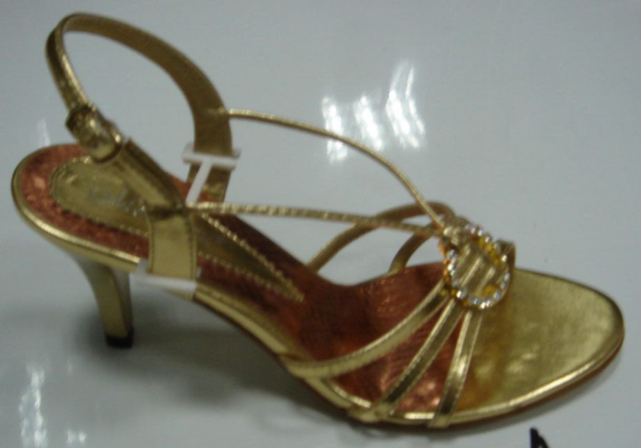  Sandals (Sandales)