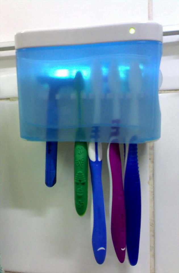  Toothbrush Disinfector (Зубная щетка Disinfector)