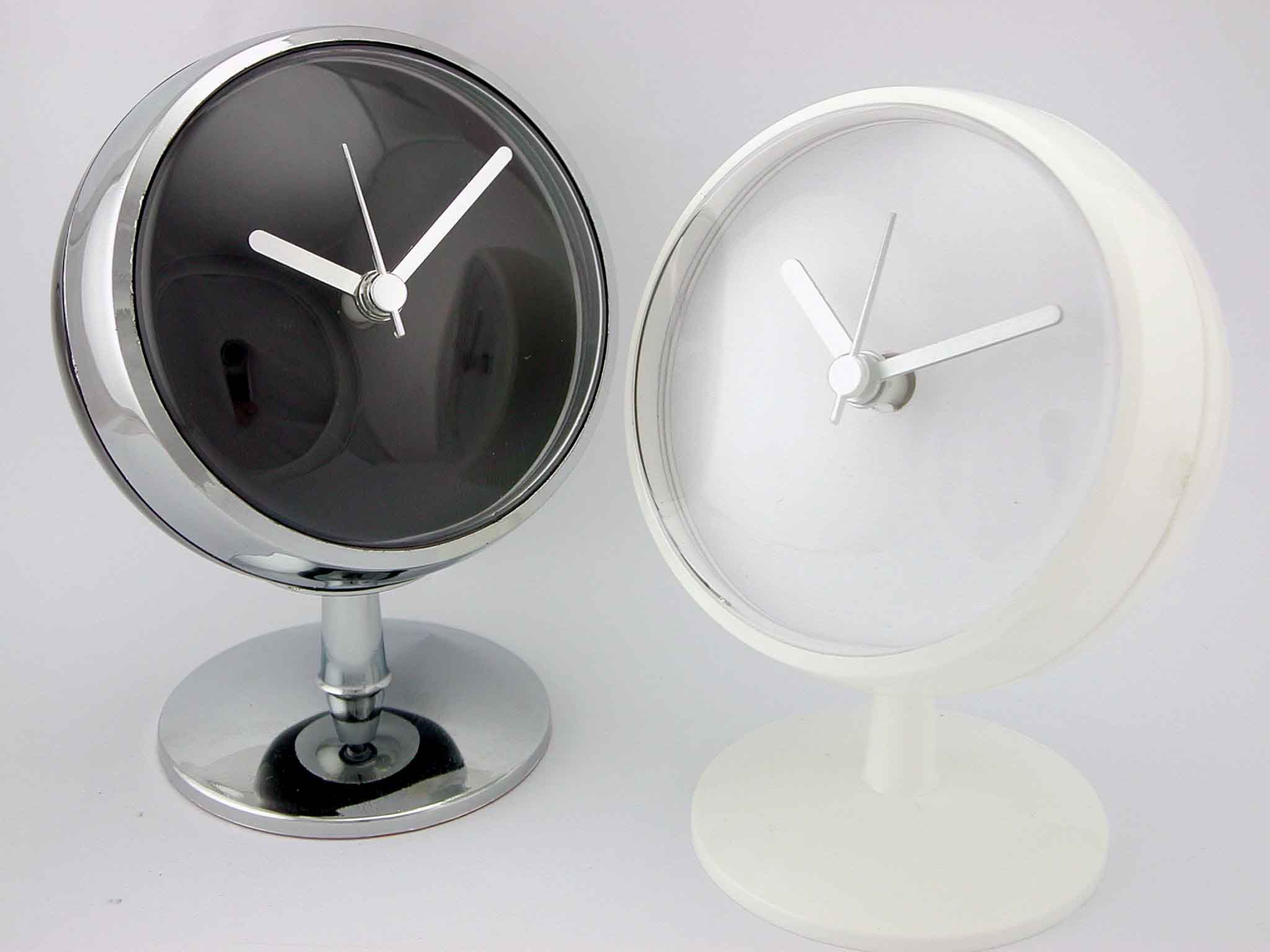 unserer Sache - Plastic Ball Shape Analog-Uhr mit Standfuß (unserer Sache - Plastic Ball Shape Analog-Uhr mit Standfuß)