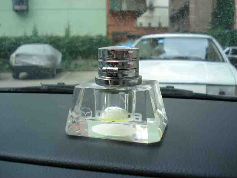 Auto Perfume, Auto Parfum (Auto Perfume, Auto Parfum)
