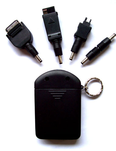  Emergency Charger Using Aaa Batteries (Notfall-Ladegerät mit AAA-Batterien)