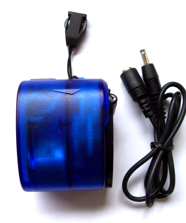  Wind-UP charger (Wind-Up-Ladegerät)