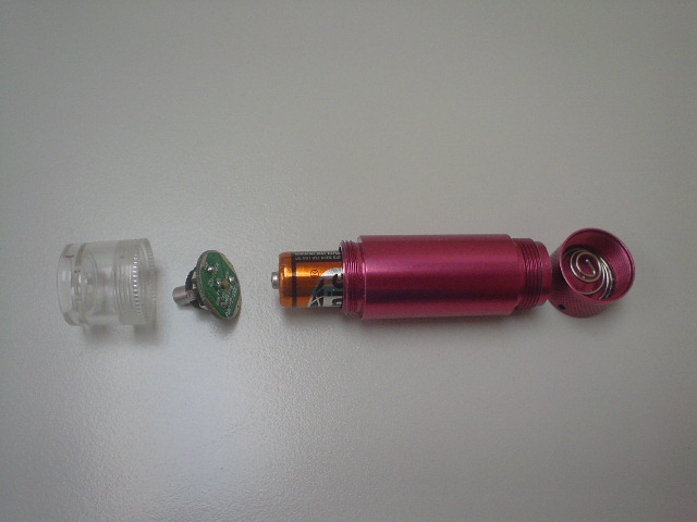  Emergency Cell Phone Charger (Notfall-Handy-Ladegerät)