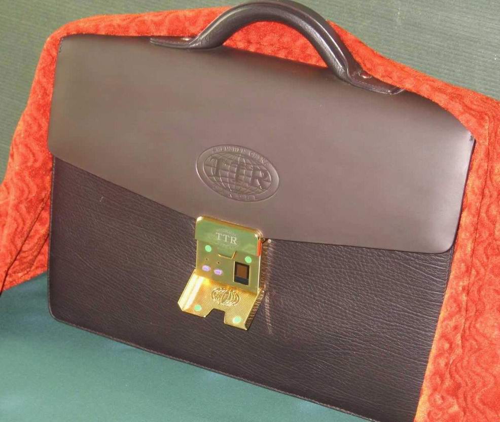  Alarm / Theftproof & Fingerprint Briefcase / Bag (National Patented Tec ( Alarm / Theftproof & Fingerprint Briefcase / Bag (National Patented Tec)