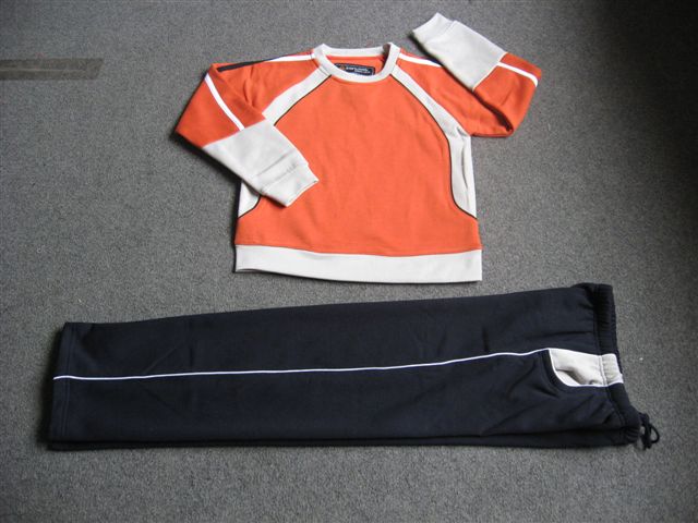  Boy`s Tracksuit (Boy`s Tracksuit)