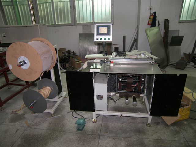  Semi-Automatic Double Wire Binding Machine (Semi-Automatic Double Wire Binding M hine)