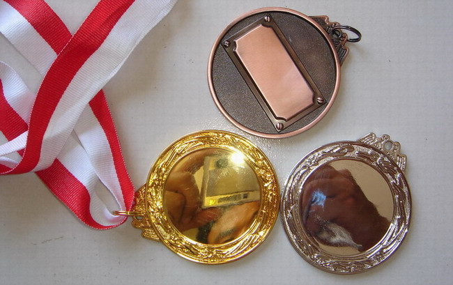  Medal ( Medal)