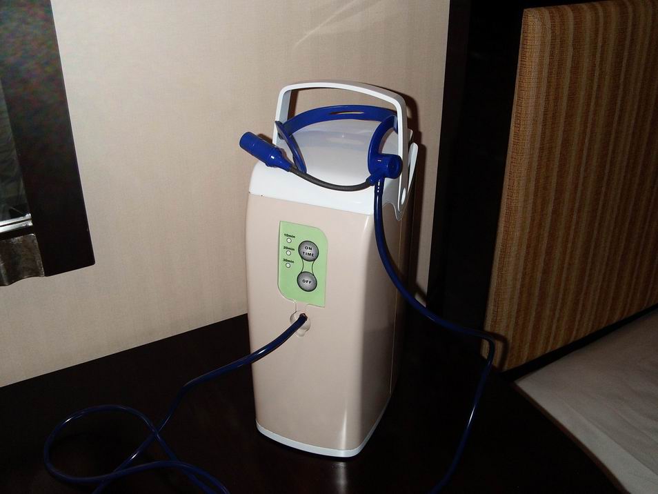  New Handy Type Oxygen Concentrator 40% Purity (New Handy type concentrateur d`oxygène Pureté 40%)