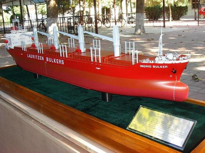  Ship Model (Schiffbau -)