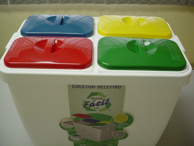  Dustbin For Recycling (Мусорный ящик для переработки)