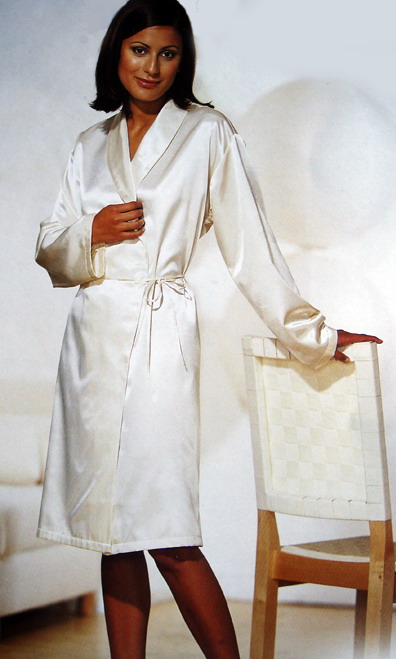  Ladies Robe (Mesdames Robe)