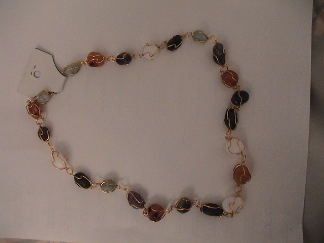 Silver Necklaces ( Silver Necklaces)