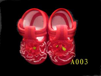  Baby Or Infant Shoes With Lace And Ribbon (Bébé ou l`enfant Chaussures de dentelles et de rubans)