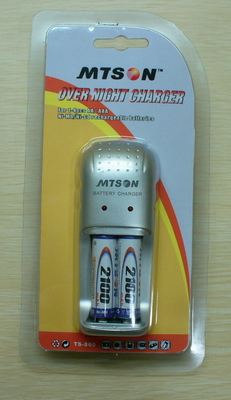  Battery Charger TS-860 (Chargeur de batterie TS-860)
