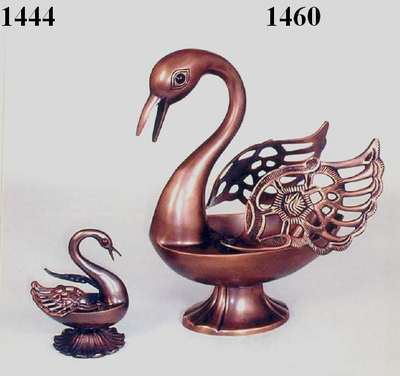  Aluminium Duck Vase In Antique Finish (Aluminium Duck Vase en Antique Finish)