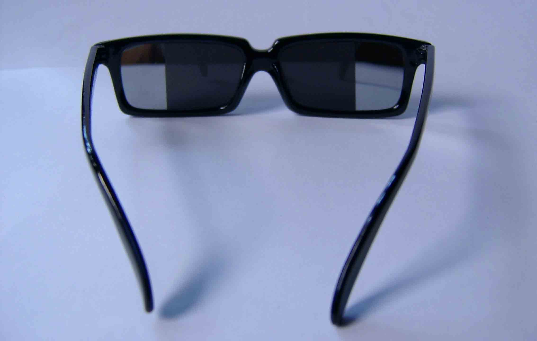  Safety Glasses (Стекла)