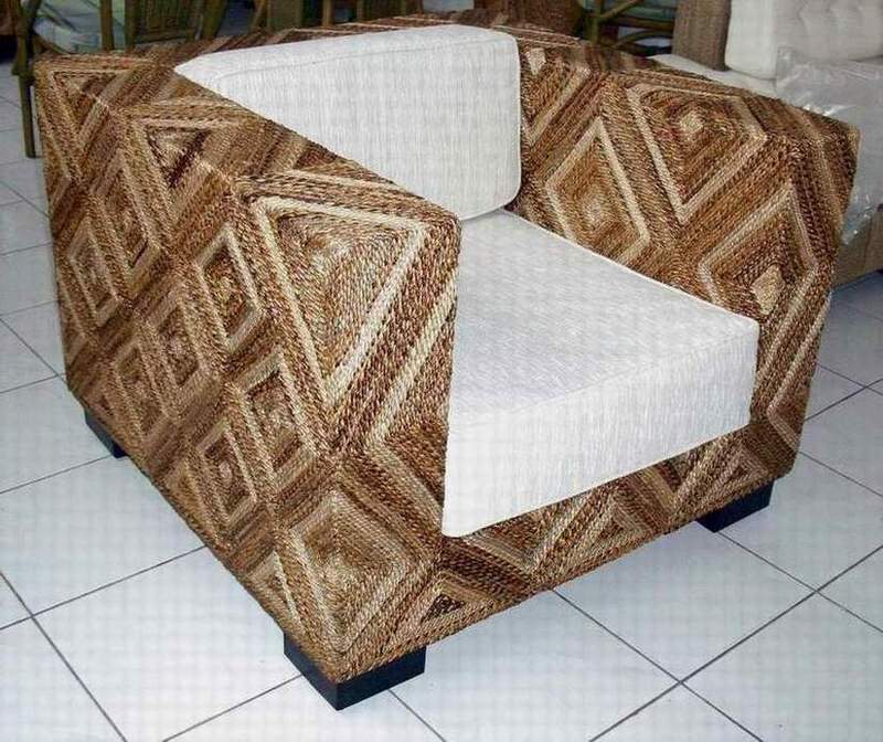  Rattan And Wooden Furniture (Meubles en rotin et en bois)