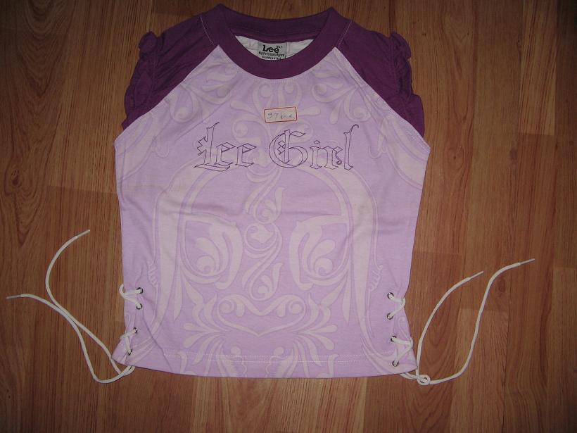  Sleeveless Blouse