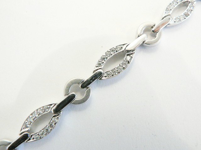  Gold Bracelet With Swarovski Stones (Gold-Armband mit Swarovski-Steinen)