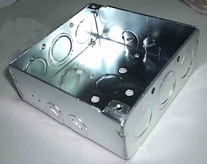  Outlet Square Box ( Outlet Square Box)