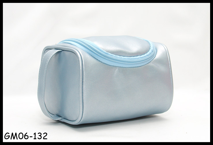  Cosmetic Bag (Cosmetic Bag)
