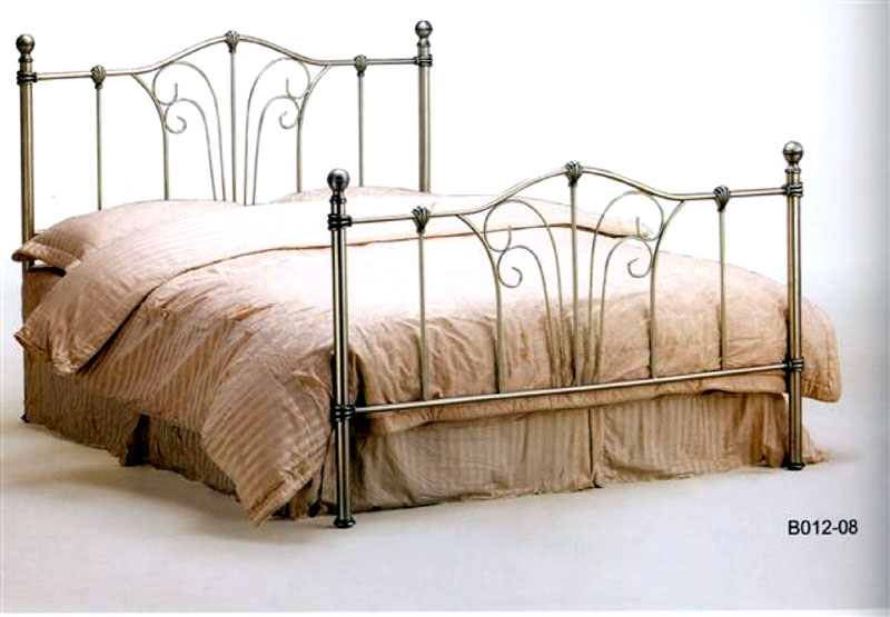 Classic Metal Bed (Classic Metal Bed)