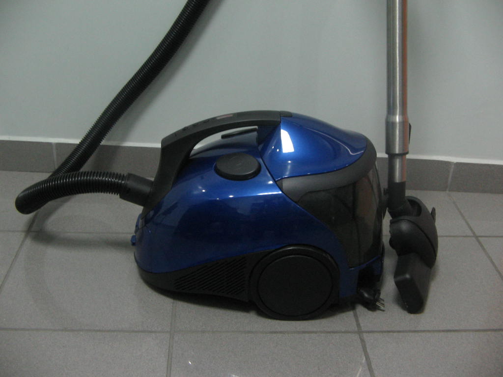  Water Filtration Vacuum Cleaner