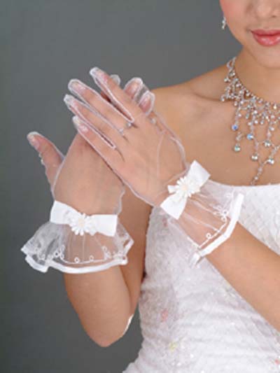  Bridal Glove (Свадебные перчатки)