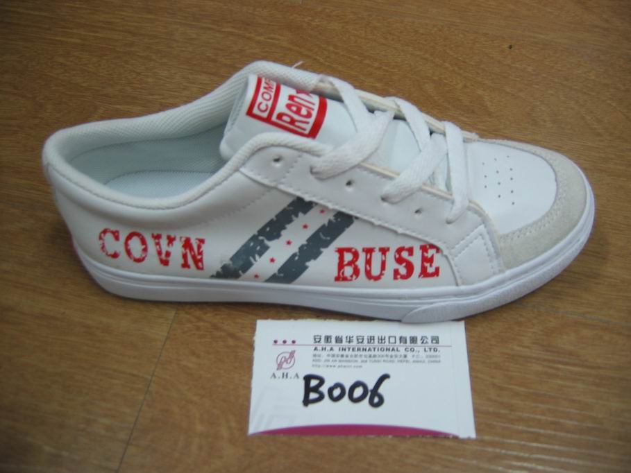  B006 Canvas Shoes