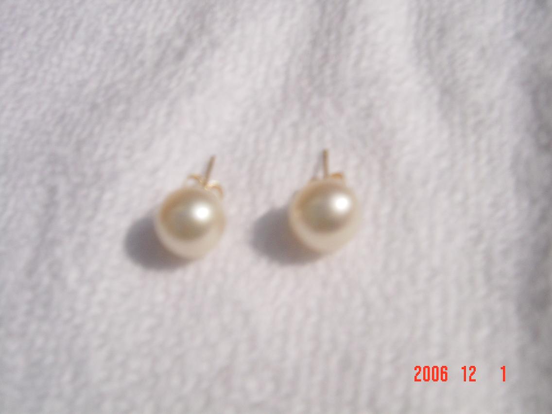 Fresh Water Pearl Earring (Fresh Water Pearl Earring)