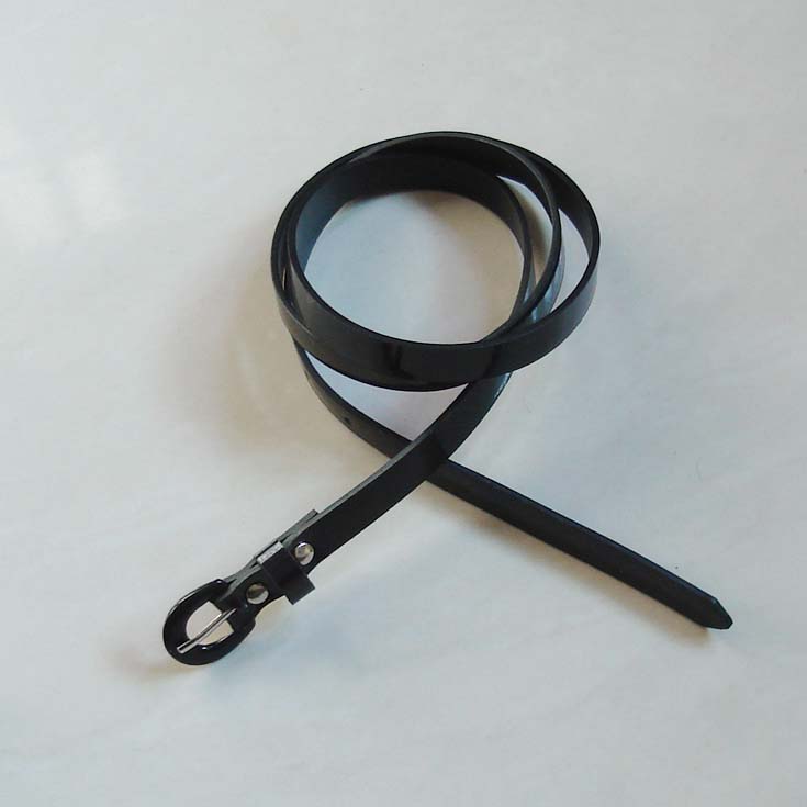 Fashion Narrow Patent Leather Belt
